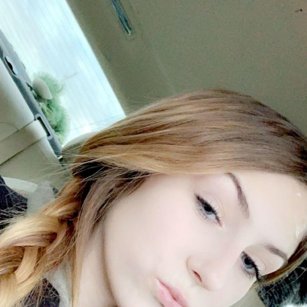 Meet your Posher, Fallon